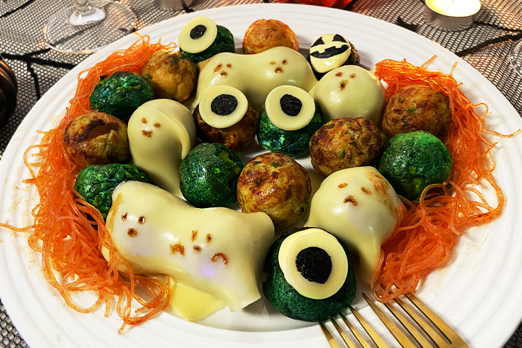 おばけハンバーグ&たこ焼き完成